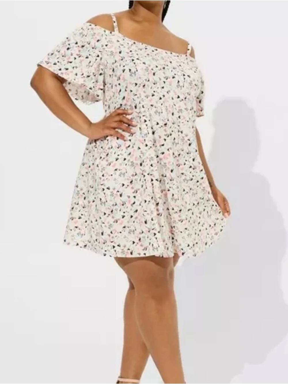 TORRID Cold Shoulder Trapeze Dress with Abstract Pattern, Size 3 (22/24)